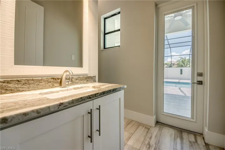 3517 Sw 6th Ter, Cape Coral, Florida 33991