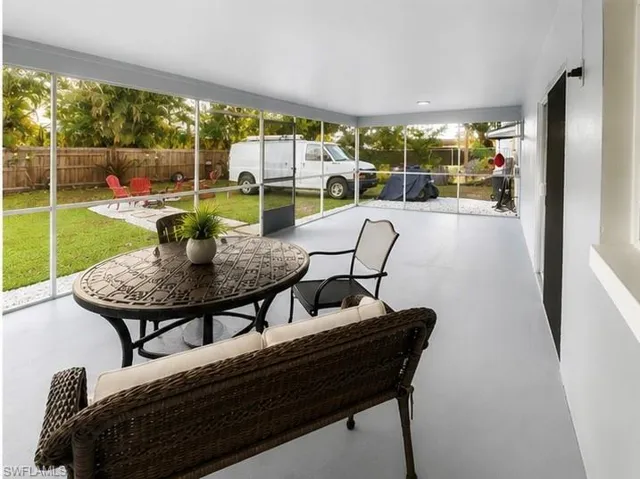 2079 E Tobago Cir, Fort Myers, Florida 33905
