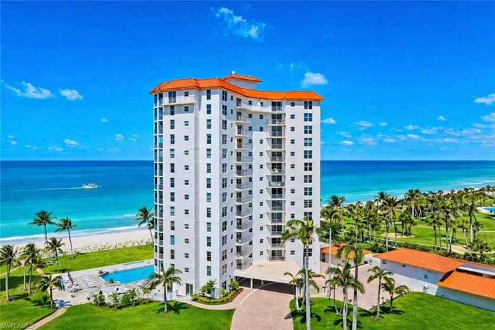 10701 Gulf Shore Dr 402, Naples, Florida 34108
