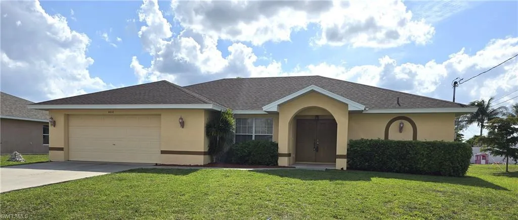 4614 Sw 9th Pl, Cape Coral, Florida 33914