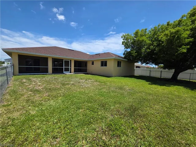 4614 Sw 9th Pl, Cape Coral, Florida 33914