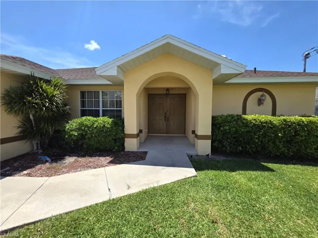 4614 Sw 9th Pl, Cape Coral, Florida 33914