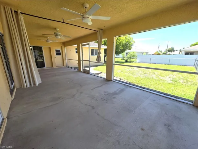 4614 Sw 9th Pl, Cape Coral, Florida 33914