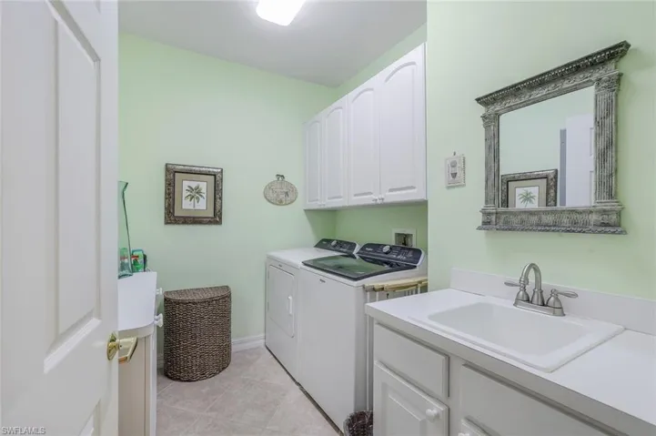 8395  Big Acorn  CIR, Naples, FL 34119