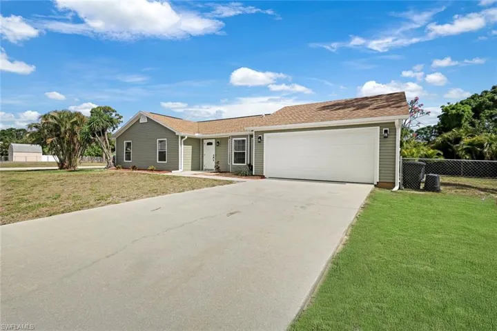 8440  Pennsylvania  BLVD, Fort Myers, FL 33967