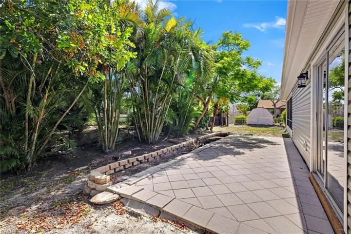 8440  Pennsylvania  BLVD, Fort Myers, FL 33967