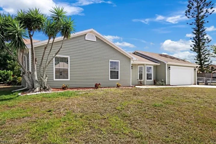 8440  Pennsylvania  BLVD, Fort Myers, FL 33967