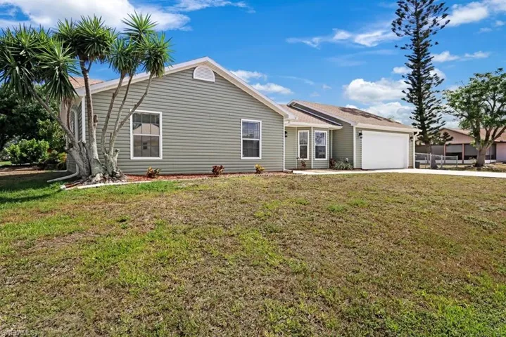 8440  Pennsylvania  BLVD, Fort Myers, FL 33967
