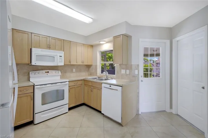 8440  Pennsylvania  BLVD, Fort Myers, FL 33967