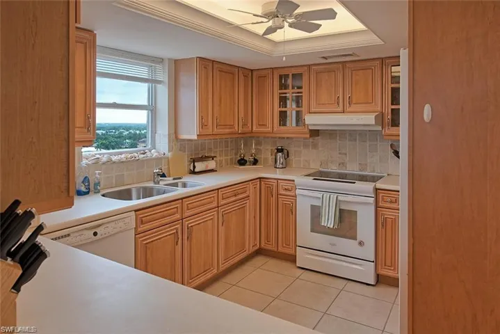 Kitchen 1