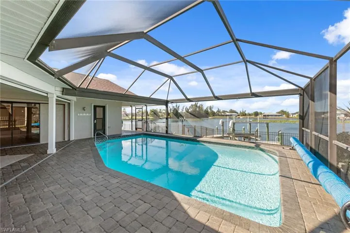 1222 SW 4th  CT, Cape Coral, FL 33991
