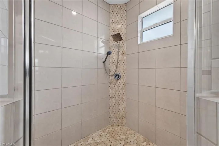 2714 Nw 1st Pl, Cape Coral, Florida 33993