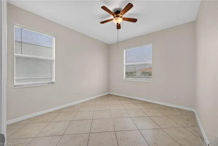 2714 Nw 1st Pl, Cape Coral, Florida 33993