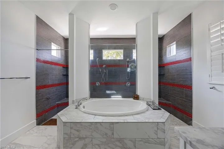 2365 Pine Woods Cir # 6, Naples Fl 34105