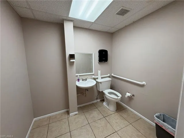 3900 Broadway, Fort Myers, Florida 33901