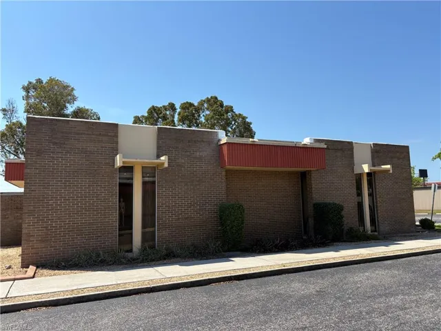 3900 Broadway, Fort Myers, Florida 33901