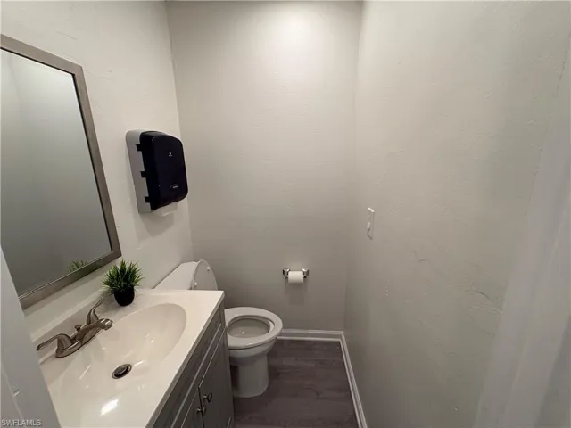 3900 Broadway, Fort Myers, Florida 33901