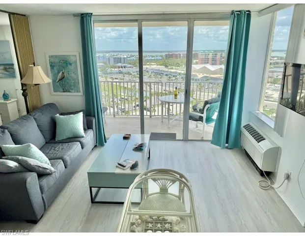 7330 Estero BLVD, Fort Myers Beach, FL 33931,225061088