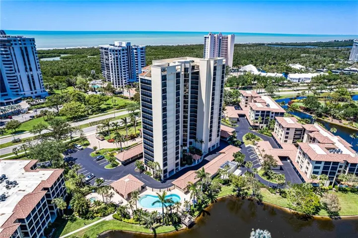 6000  Pelican Bay  BLVD, Naples, FL 34108