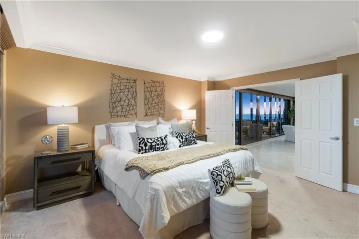 6000  Pelican Bay  BLVD, Naples, FL 34108