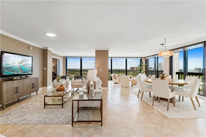 6000  Pelican Bay  BLVD, Naples, FL 34108