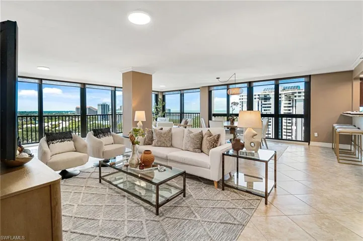 6000  Pelican Bay  BLVD, Naples, FL 34108