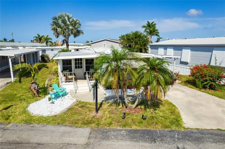 View of manufactured / mobile home