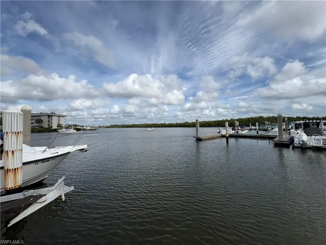 1345  5th S AVE, Naples, FL 34102