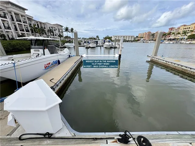 1345  5th S AVE, Naples, FL 34102