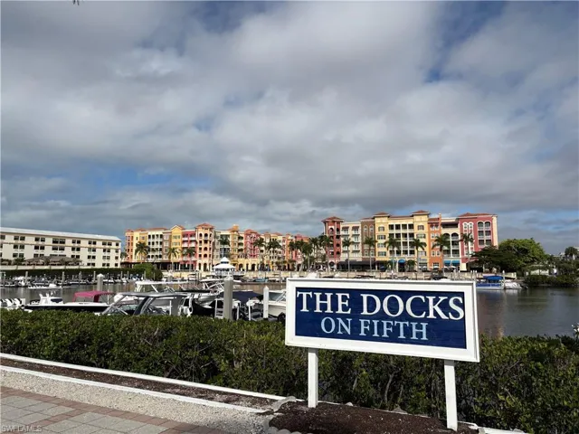 1345  5th S AVE, Naples, FL 34102