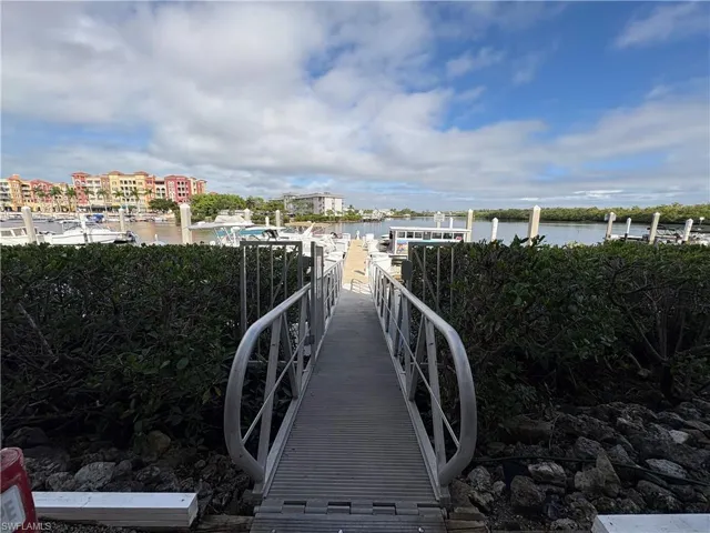1345  5th S AVE, Naples, FL 34102