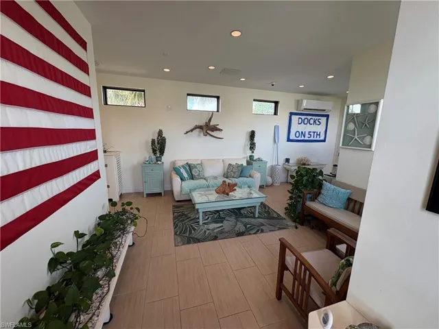 1345  5th S AVE, Naples, FL 34102