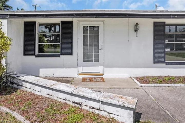 332 Rockledge Rd, Fort Myers Fl 33905