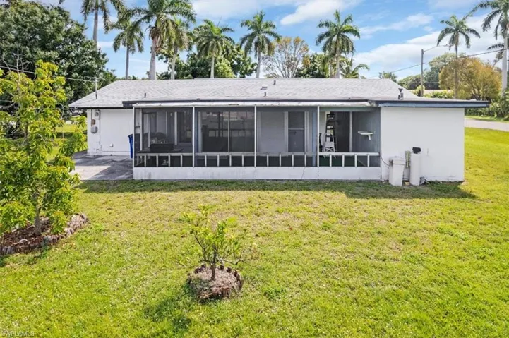 332 Rockledge Rd, Fort Myers Fl 33905