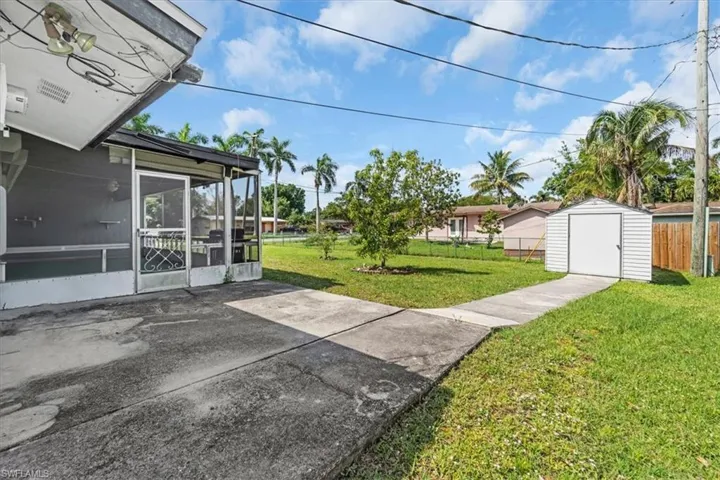 332 Rockledge Rd, Fort Myers Fl 33905