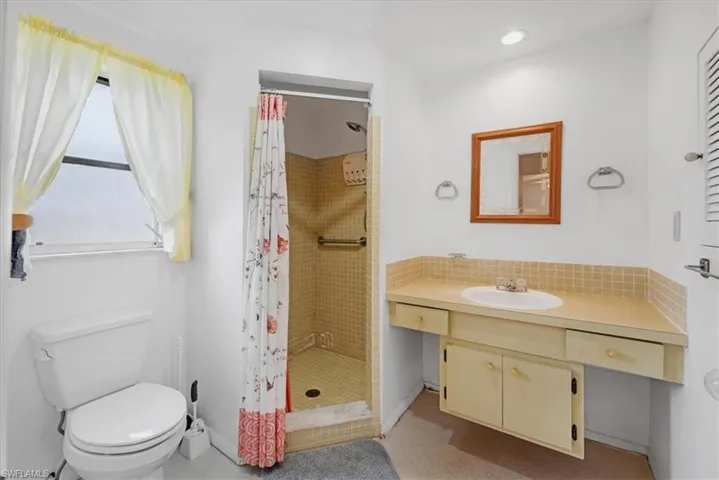 332 Rockledge Rd, Fort Myers Fl 33905