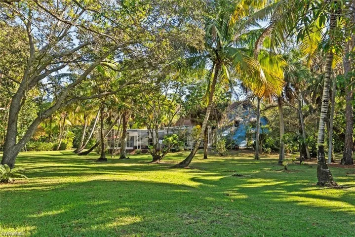 View of home's community