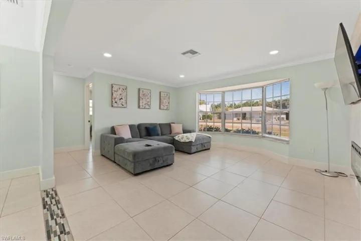 2250 Poinciana St, Naples, Florida 34105