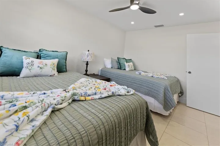 2250 Poinciana St, Naples, Florida 34105