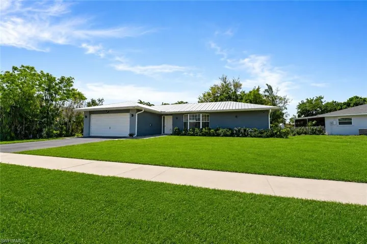 2250 Poinciana St, Naples, Florida 34105