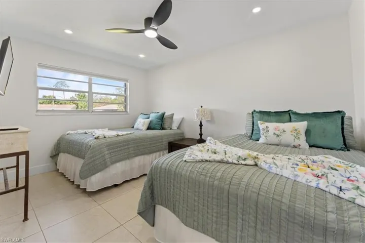 2250 Poinciana St, Naples, Florida 34105