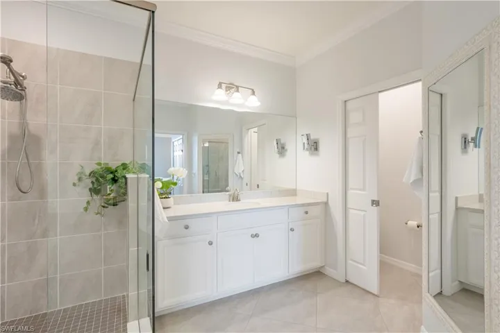 12036 Hawthorn Lake Dr 202, Fort Myers, Florida 33913