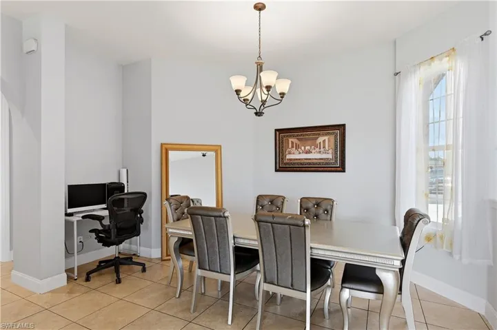 2930 35th Ave Ne, Naples, Florida 34120