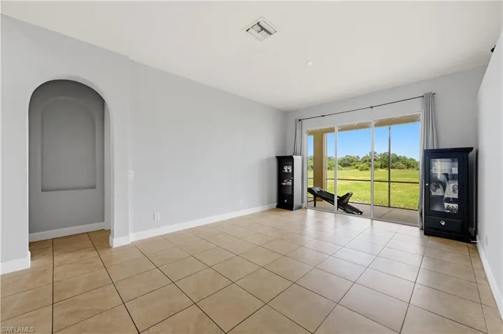 2930 35th Ave Ne, Naples, Florida 34120