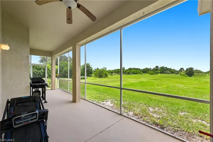 2930 35th Ave Ne, Naples, Florida 34120