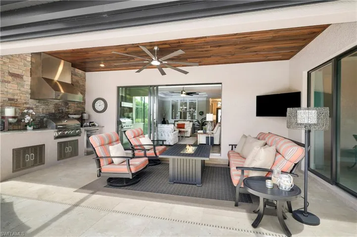 28657 Newtown Ct, Bonita Springs, Florida 34135