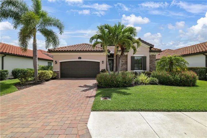 28657 Newtown Ct, Bonita Springs, Florida 34135