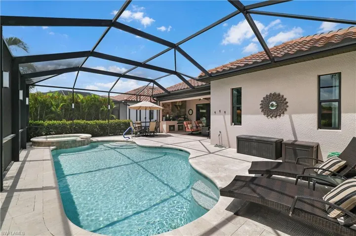 28657 Newtown Ct, Bonita Springs, Florida 34135