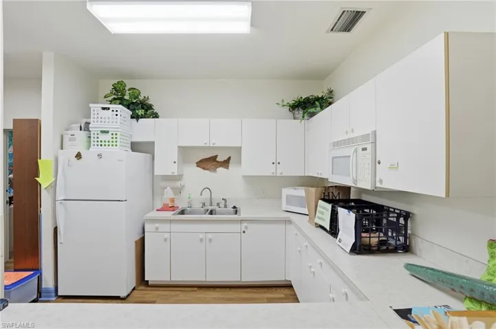 14570  Daffodil  DR, Fort Myers, FL 33919