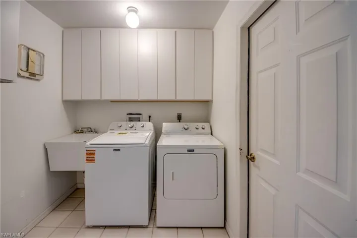 4327 SW 2nd  AVE, Cape Coral, FL 33914